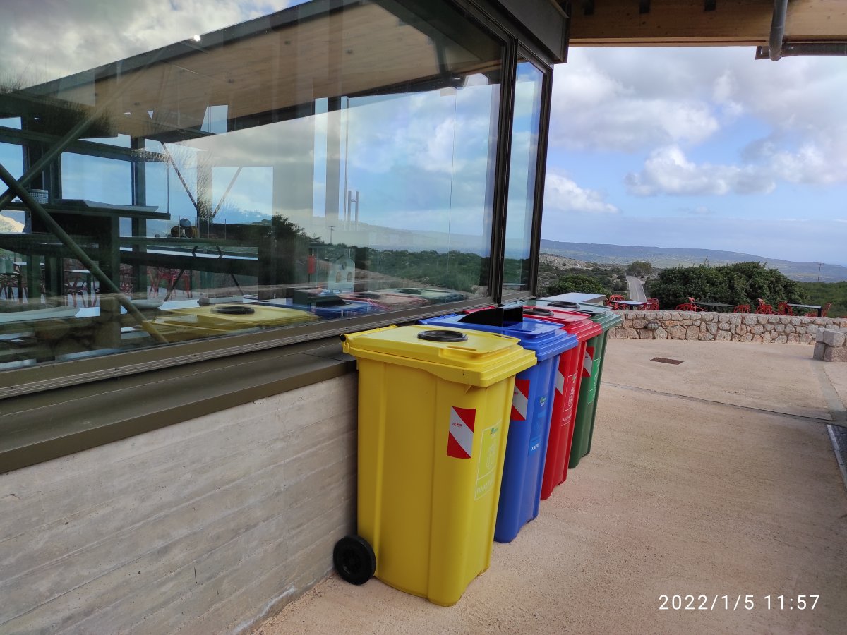 Έναρξη συνεργασίας με το Πολιτιστικό Ίδρυμα Ομίλου Πειραιώς (ΠΙΟΠ) Έναρξη συνεργασίας με το Πολιτιστικό Ίδρυμα Ομίλου Πειραιώς (ΠΙΟΠ)